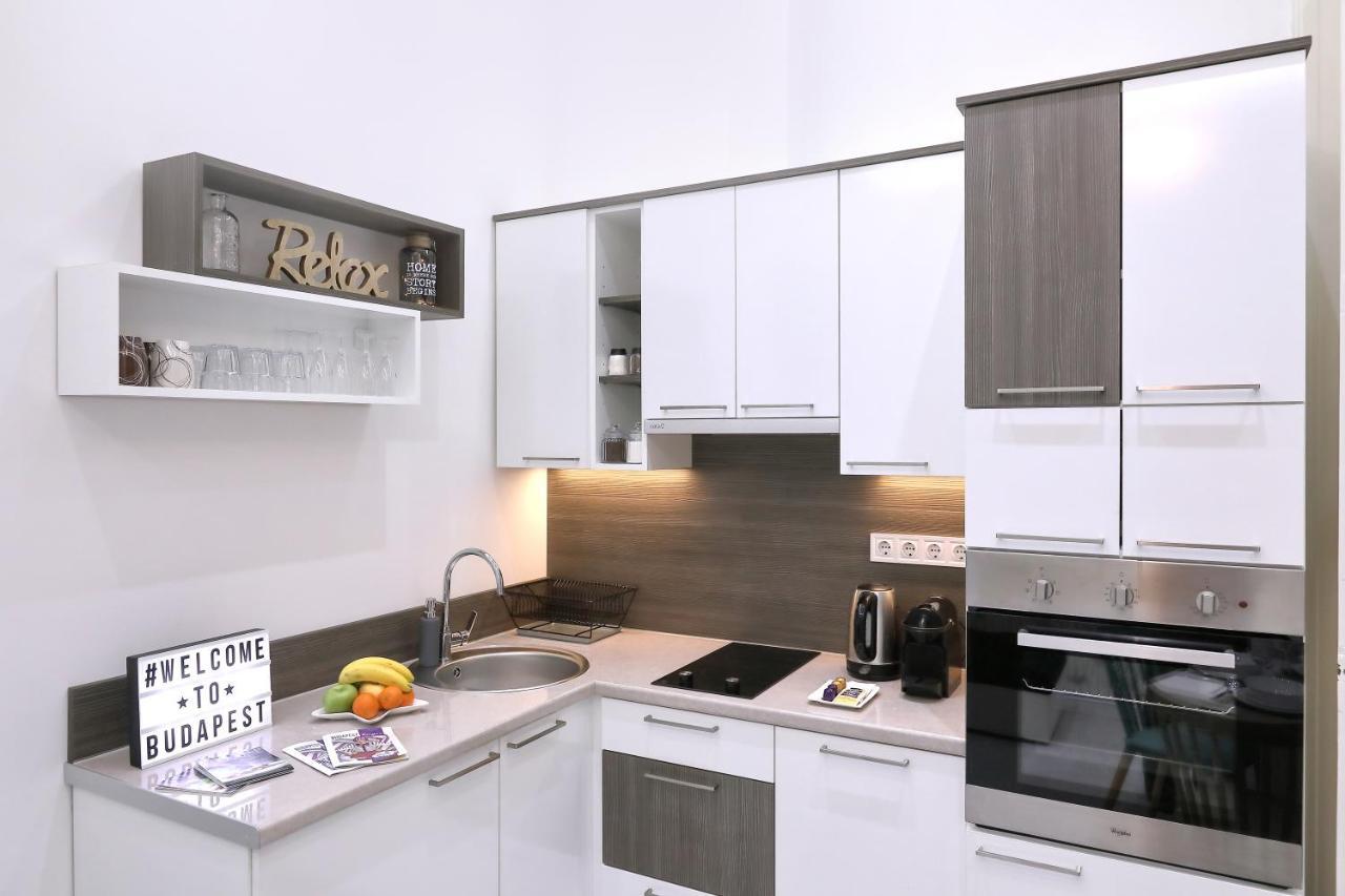 Boutique Residence Jokai - Apartment In The City Center Βουδαπέστη Δωμάτιο φωτογραφία